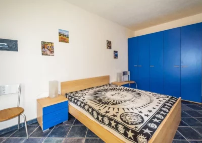 affitti-sardegna-villetta-4-posti-letto-blu-s-immobiliare-italia-camera-da-letto