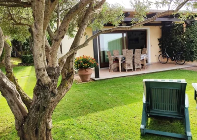 affitti-sardegna-villetta-6-posti-letto-blu-s-immobiliare-italia-giardino